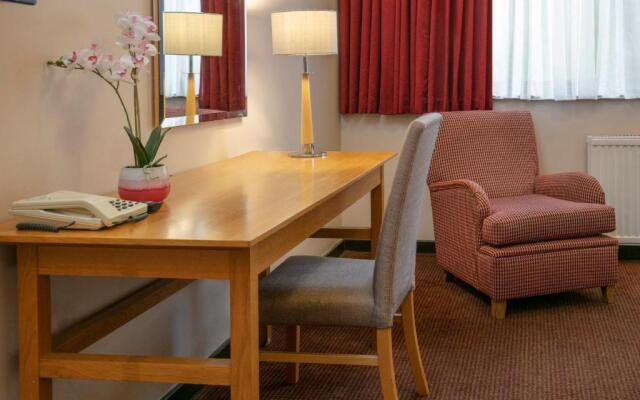 Stratford Manor Hotel