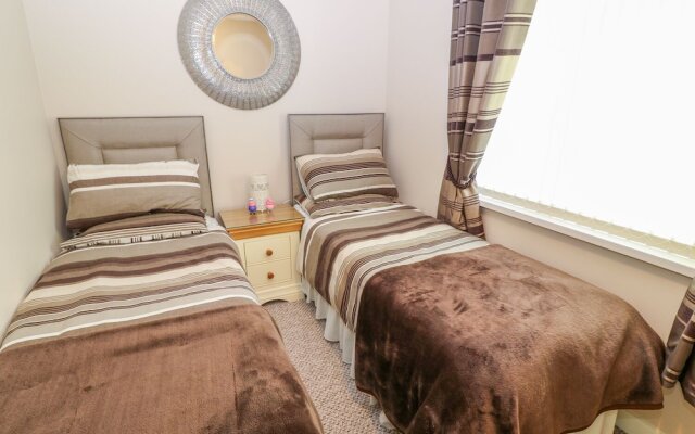 17 Valley Lodges