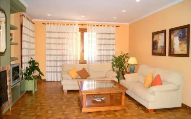 Apartment near the beach, with garden, in Denia
