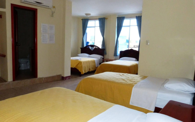Gloria-Galápagos Inn