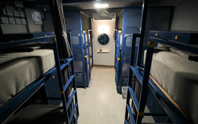 The Moon Hostel Hua Hin