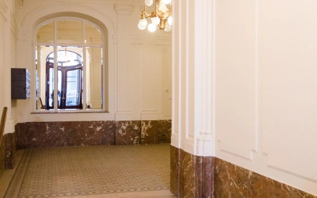 Studio Apartments Urania - Mai's Apartments