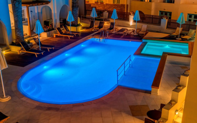 Nissaki Beach Hotel