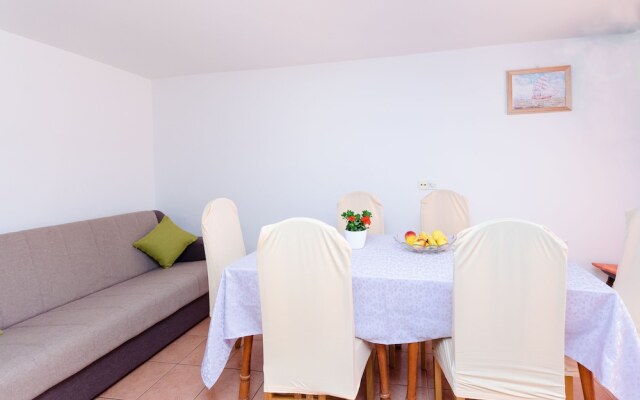 Apartments Snjezana