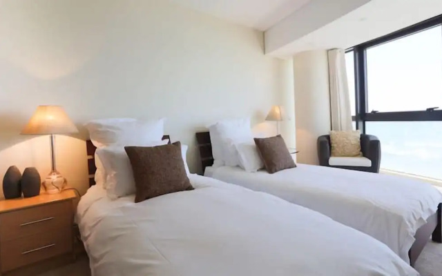 Loddeys Ocean View Apartments