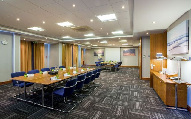 Holiday Inn Aylesbury by IHG
