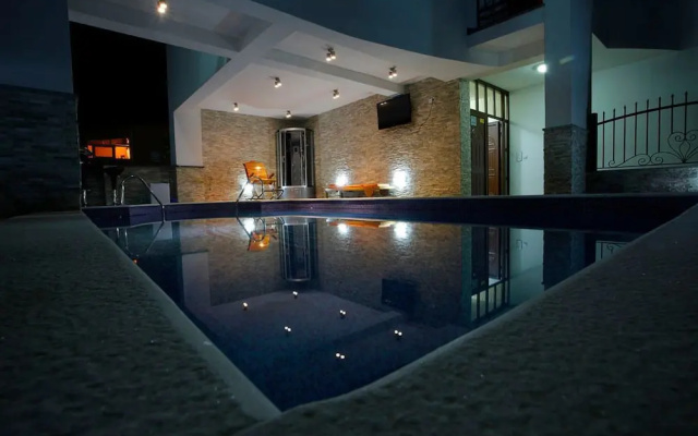 Villa M