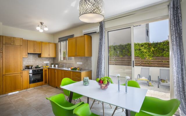 Faros Villa Shamrock