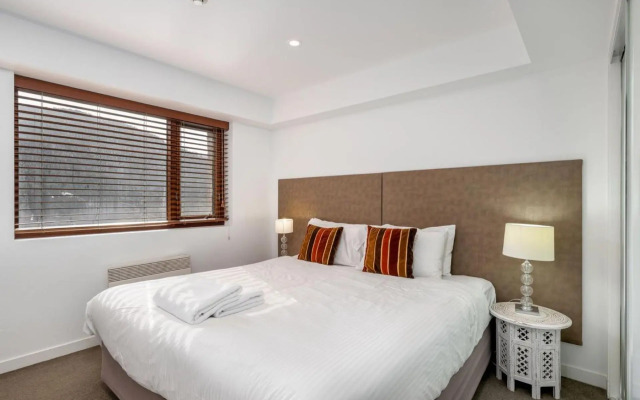 Elevation 3 bedroom with gas fire and spectacular views