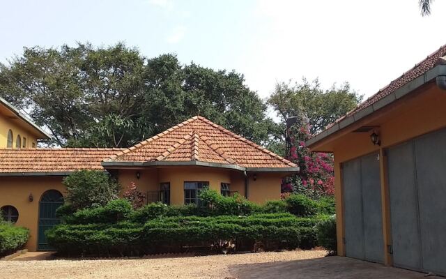 The Estate Ebwerenga