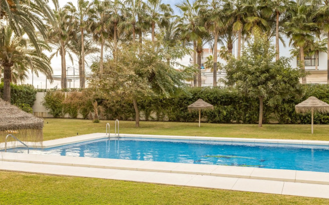 A410 Frontlilne Apartment