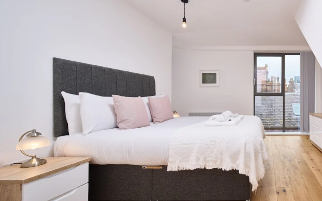 Elegant Two-bedroom Duplex in the Northern Quarter