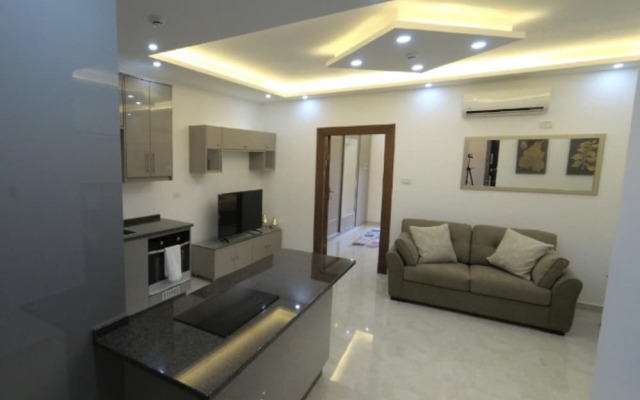 Amazing one Bedroom Apartment in Amman,elwebdah 8