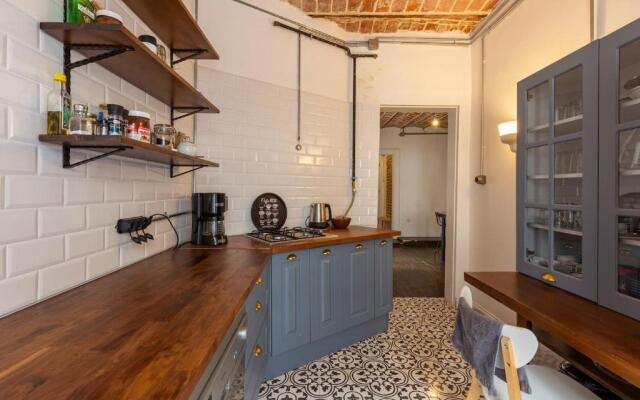 Renovated apartment at the heart of Istanbul with huge terrace
