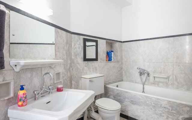 Athens Park Palace Apartments