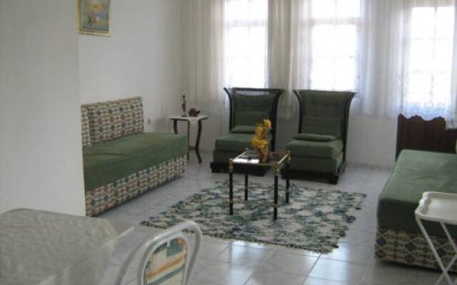Umit Hotel