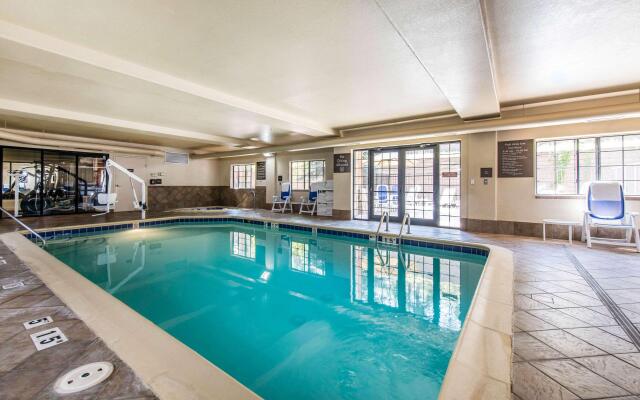 Comfort Suites Golden West on Evergreen Parkway