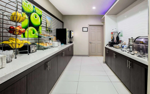 La Quinta Inn & Suites by Wyndham Dallas Mesquite