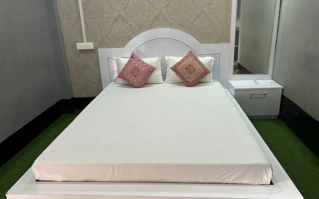 Mairas Resort