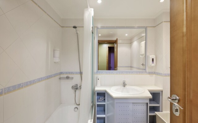 HUUX Hostel