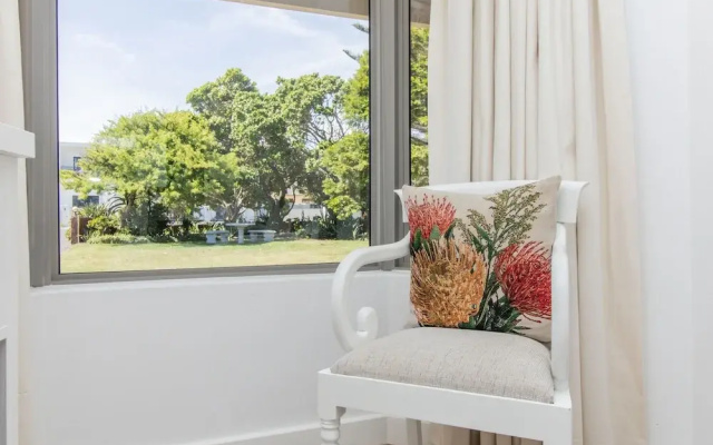 Sandbaai Country House