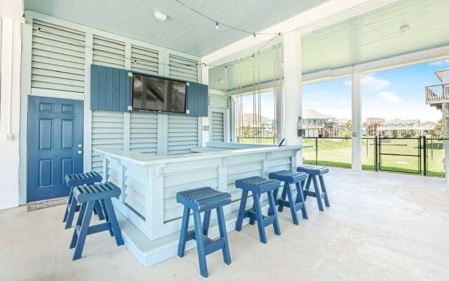 Ohana 3 Bedroom Home by RedAwning