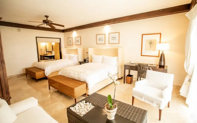 Casa Colonial Beach & Spa