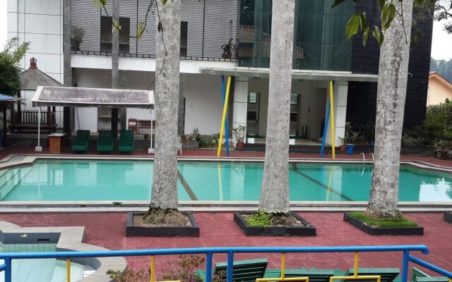Hotel Surya Indah Cipanas