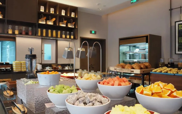 UrCove by Hyatt Shanghai Xuhui West