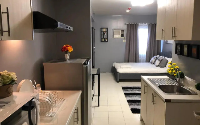 Centropolis Deluxe Couple Suite