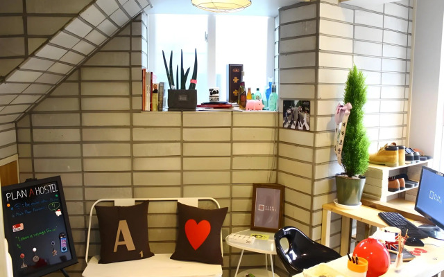 Plan A Hostel