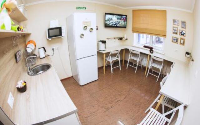 Mini-Hotel At Grandfather Lenin's