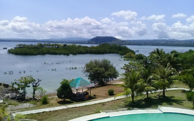 Moalboal Beach Resort