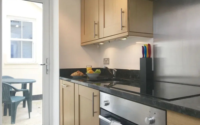 Lux Blu - Truro Apartment