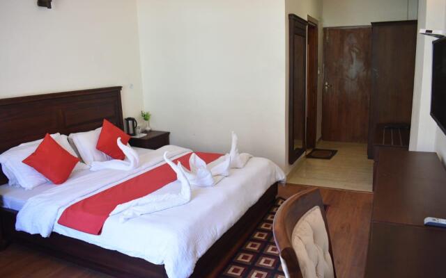 Hotel Alpas Manali
