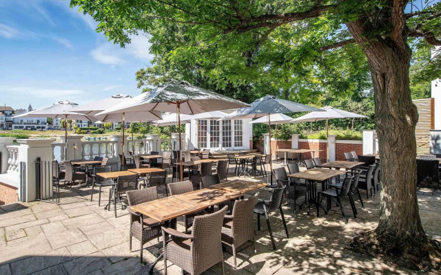 The Mitre, Hampton Court