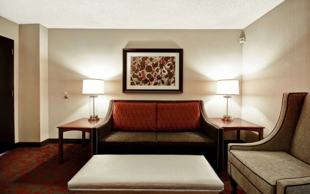 Embassy Suites by Hilton Dulles Airport