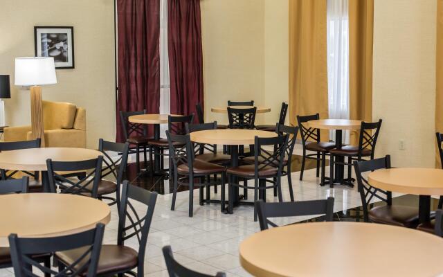 Sleep Inn & Suites Stafford - Sugarland