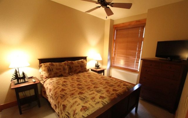 The Cabins 18 3 Bedrooms 2 Bathrooms Condo