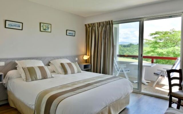 Logis Hôtel Baratchartea