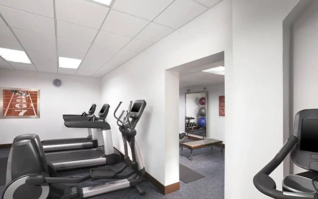 Four Points by Sheraton Kansas City - Sports Complex