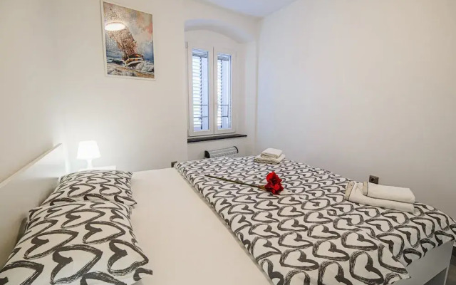 Sleek and Stylish Umag Apartments With Sea View