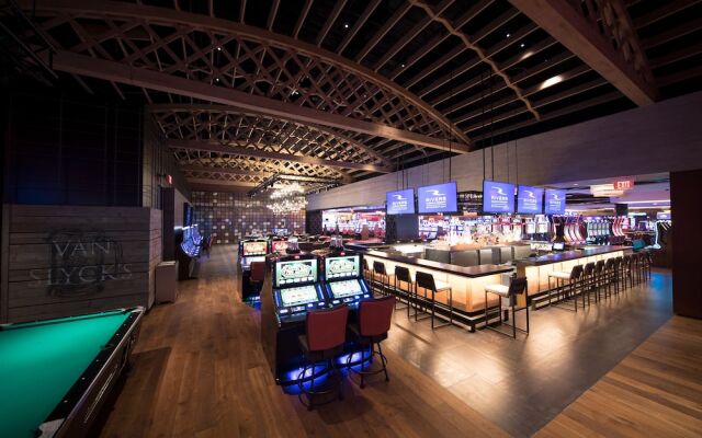 The Landing Hotel at Rivers Casino & Resort