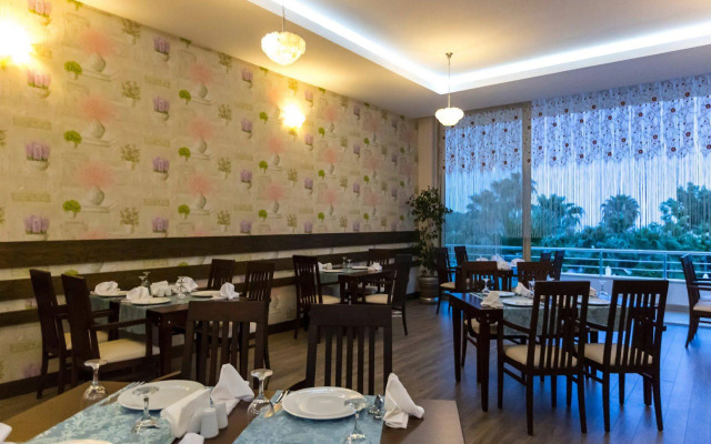 Lycus Beach Hotel