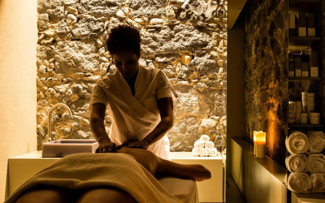 Zash Country Boutique Hotel