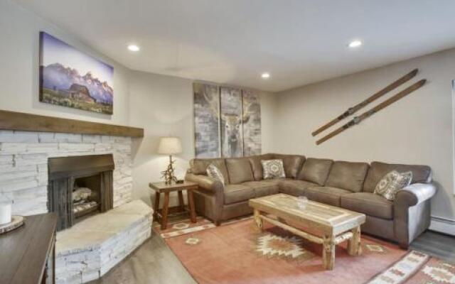 Tannhauser Condominiums