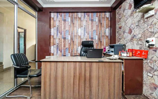 OYO 26454 City Star Hotel & Restaurant