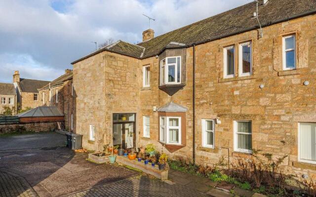 Linlithgow Apartment