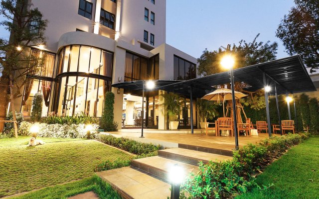 Green Point Residence Hotel