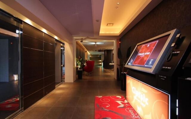 HOTEL W - Adults Only